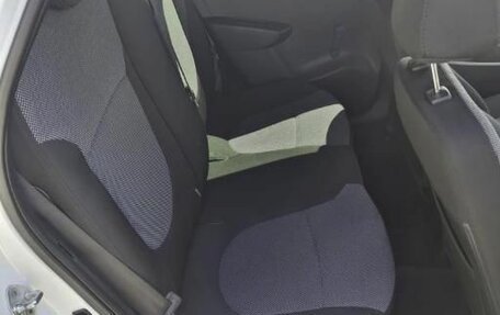 Hyundai Solaris II рестайлинг, 2013 год, 990 000 рублей, 14 фотография