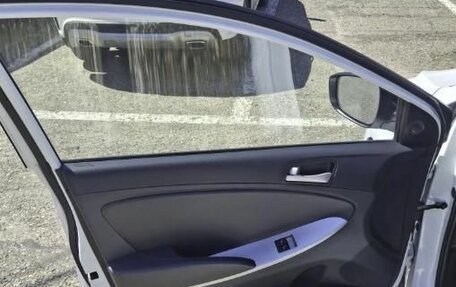 Hyundai Solaris II рестайлинг, 2013 год, 990 000 рублей, 9 фотография
