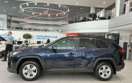 Toyota RAV4, 2019 год, 2 750 000 рублей, 10 фотография