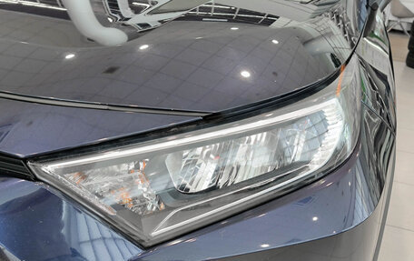 Toyota RAV4, 2019 год, 2 750 000 рублей, 21 фотография