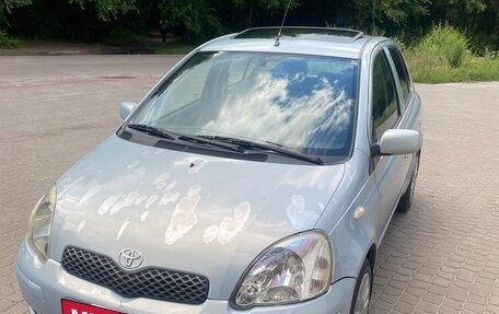 Toyota Yaris I рестайлинг, 2004 год, 280 000 рублей, 1 фотография