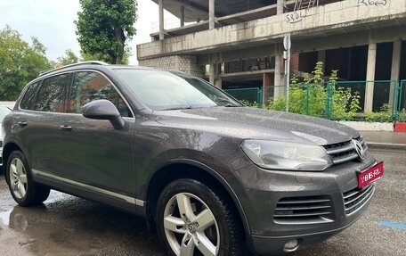 Volkswagen Touareg III, 2011 год, 2 100 000 рублей, 1 фотография