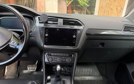 Volkswagen Tiguan II, 2020 год, 3 470 000 рублей, 16 фотография