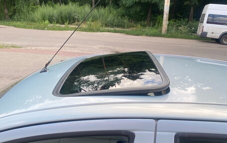 Toyota Yaris I рестайлинг, 2004 год, 280 000 рублей, 4 фотография