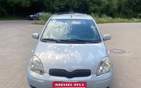 Toyota Yaris I рестайлинг, 2004 год, 280 000 рублей, 2 фотография
