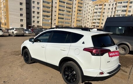 Toyota RAV4, 2018 год, 3 000 000 рублей, 5 фотография