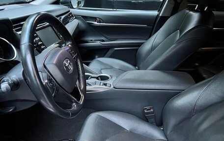 Toyota Camry, 2018 год, 2 500 000 рублей, 13 фотография