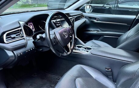 Toyota Camry, 2018 год, 2 500 000 рублей, 14 фотография