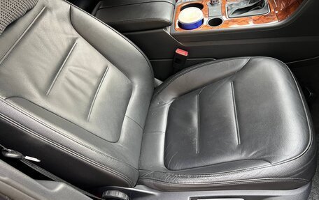 Volkswagen Touareg III, 2011 год, 2 100 000 рублей, 15 фотография