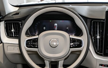 Volvo XC60 II, 2026 год, 10 600 000 рублей, 12 фотография