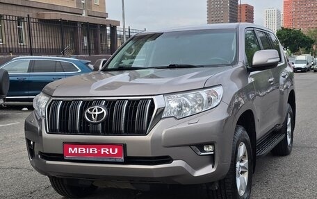 Toyota Land Cruiser Prado 150 рестайлинг 2, 2021 год, 5 500 000 рублей, 1 фотография