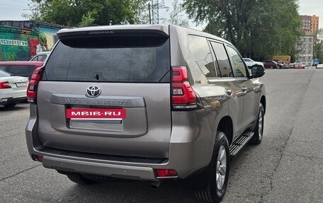 Toyota Land Cruiser Prado 150 рестайлинг 2, 2021 год, 5 500 000 рублей, 8 фотография