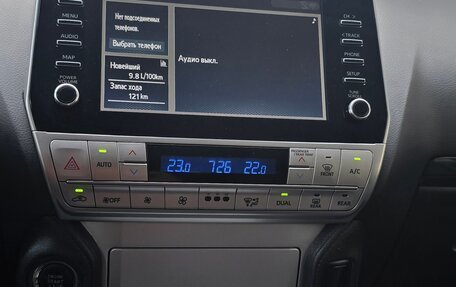 Toyota Land Cruiser Prado 150 рестайлинг 2, 2021 год, 5 500 000 рублей, 17 фотография
