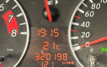 Nissan Note II рестайлинг, 2010 год, 700 000 рублей, 8 фотография