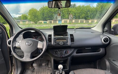 Nissan Note II рестайлинг, 2010 год, 700 000 рублей, 7 фотография