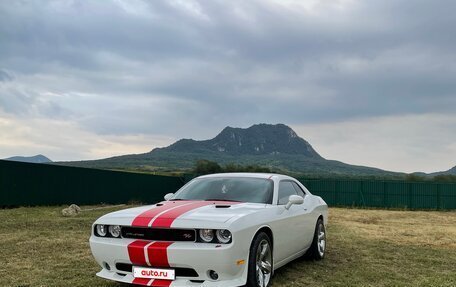 Dodge Challenger III рестайлинг 2, 2013 год, 3 100 000 рублей, 5 фотография
