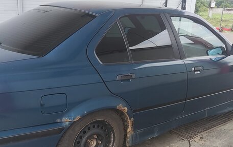BMW 3 серия, 1991 год, 110 000 рублей, 11 фотография