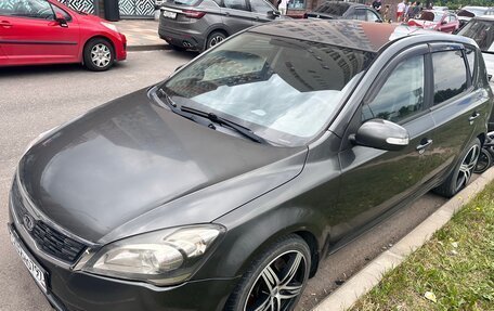KIA cee'd I рестайлинг, 2010 год, 720 000 рублей, 2 фотография