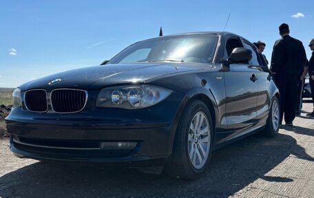 BMW 1 серия, 2011 год, 670 999 рублей, 4 фотография
