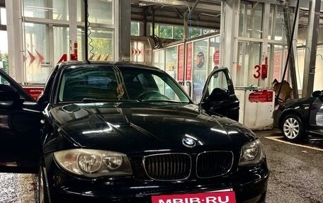 BMW 1 серия, 2011 год, 670 999 рублей, 5 фотография