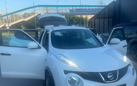 Nissan Juke II, 2011 год, 1 100 000 рублей, 10 фотография