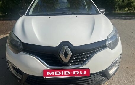 Renault Kaptur I рестайлинг, 2018 год, 790 000 рублей, 2 фотография