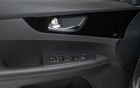 KIA Cerato IV, 2021 год, 2 240 000 рублей, 21 фотография