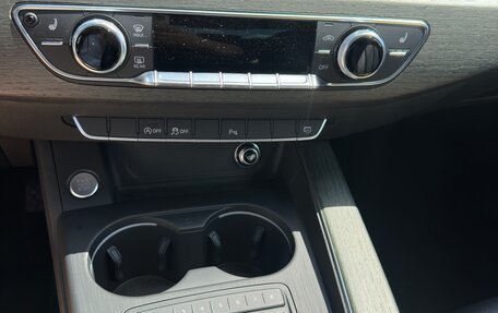 Audi A4, 2018 год, 3 900 000 рублей, 15 фотография