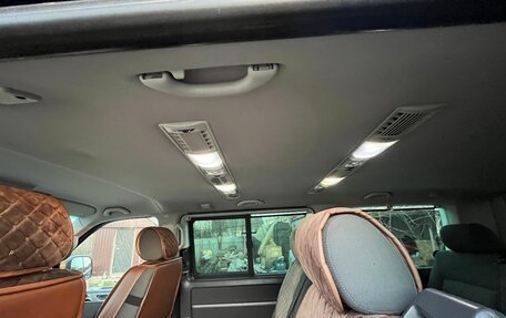 Volkswagen Multivan T5, 2004 год, 1 550 000 рублей, 3 фотография
