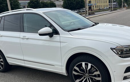 Volkswagen Tiguan II, 2017 год, 2 500 000 рублей, 5 фотография