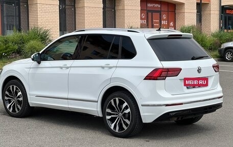 Volkswagen Tiguan II, 2017 год, 2 500 000 рублей, 2 фотография