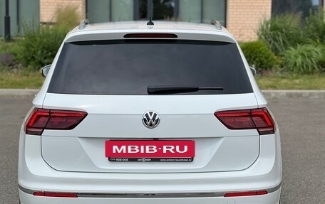 Volkswagen Tiguan II, 2017 год, 2 500 000 рублей, 3 фотография