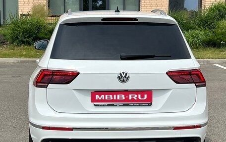 Volkswagen Tiguan II, 2017 год, 2 500 000 рублей, 8 фотография