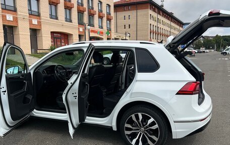 Volkswagen Tiguan II, 2017 год, 2 500 000 рублей, 14 фотография