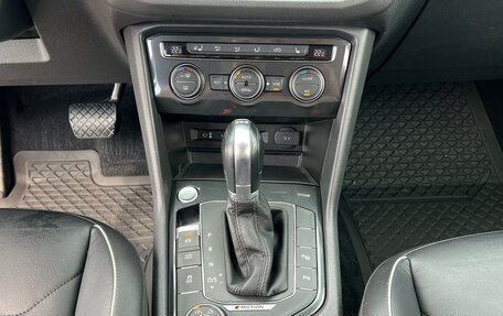 Volkswagen Tiguan II, 2017 год, 2 500 000 рублей, 18 фотография