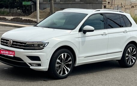 Volkswagen Tiguan II, 2017 год, 2 500 000 рублей, 11 фотография