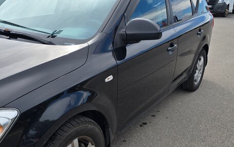 KIA cee'd I рестайлинг, 2009 год, 450 000 рублей, 3 фотография
