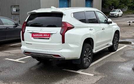 Mitsubishi Montero Sport, 2022 год, 3 800 000 рублей, 3 фотография