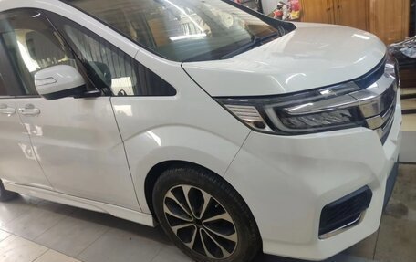 Honda Stepwgn IV, 2021 год, 2 600 000 рублей, 2 фотография
