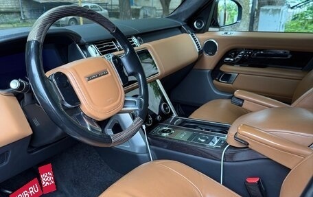 Land Rover Range Rover IV рестайлинг, 2018 год, 7 400 000 рублей, 10 фотография