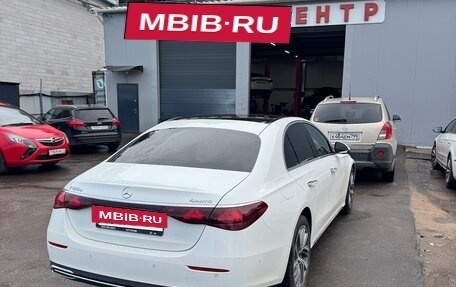 Mercedes-Benz E-Класс, 2024 год, 6 300 000 рублей, 3 фотография