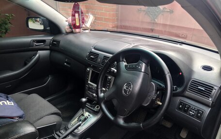 Toyota Avensis III рестайлинг, 2004 год, 780 000 рублей, 8 фотография