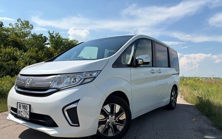 Honda Stepwgn IV, 2016 год, 1 750 000 рублей, 7 фотография