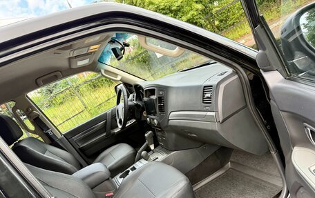 Mitsubishi Pajero IV, 2014 год, 2 499 999 рублей, 5 фотография