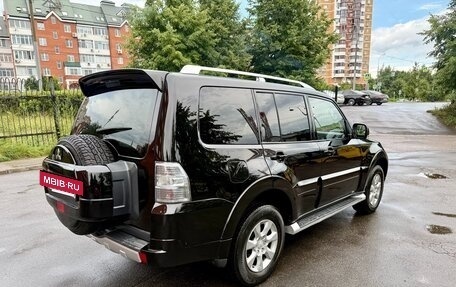 Mitsubishi Pajero IV, 2014 год, 2 499 999 рублей, 4 фотография