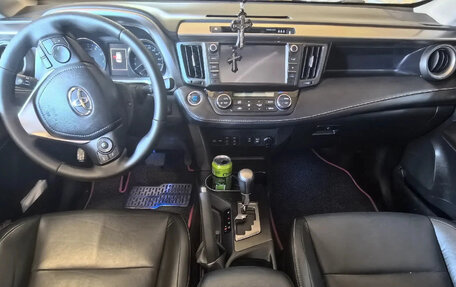 Toyota RAV4, 2017 год, 2 310 000 рублей, 7 фотография