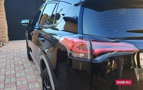 Toyota RAV4, 2017 год, 2 310 000 рублей, 5 фотография