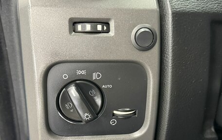 Land Rover Discovery III, 2006 год, 1 070 000 рублей, 24 фотография