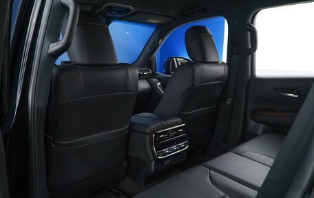 Toyota Land Cruiser, 2023 год, 9 399 077 рублей, 11 фотография
