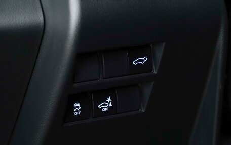 Toyota Land Cruiser, 2023 год, 9 399 077 рублей, 16 фотография